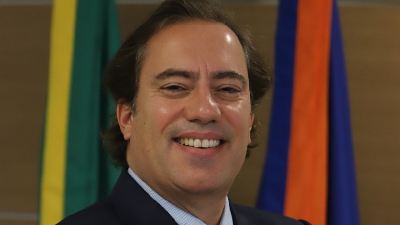 Pedro Duarte Guimarães destaca aspectos financeiros essenciais para empreendedores, mas pouco abordados no ensino tradicional.