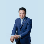 Lipoaspiração não emagrece, mas remodela áreas específicas com precisão, comenta Milton Seigi Hayashi.