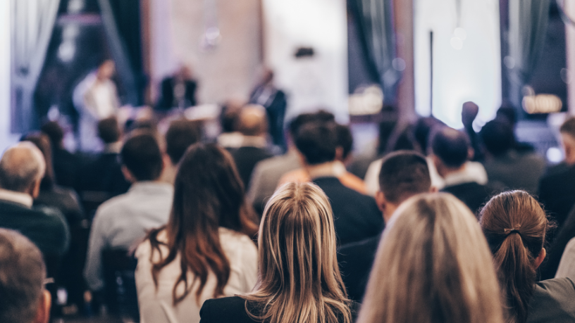 Na visão de Paulo Roberto Gomes Fernandes, a presença do presidente da Liderroll na abertura de um evento do Itaú reforça a conexão entre engenharia, tecnologia e inovação no mercado brasileiro.