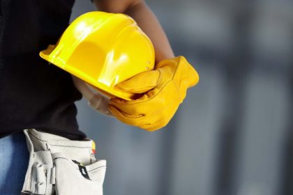 Valderci Malagosini Machado explica como a industrialização otimiza a produtividade, reduz prazos e torna os custos mais eficientes nos empreendimentos.