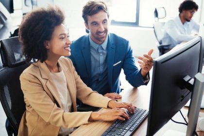 Contratações em Tecnologia em Alta em 2026: O Que Explica a Demanda e Como Se Preparar para o Novo Mercado