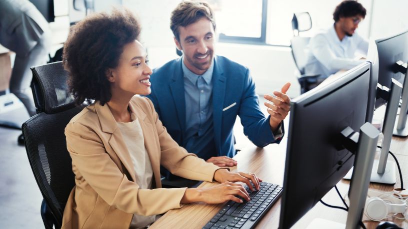 Contratações em Tecnologia em Alta em 2026: O Que Explica a Demanda e Como Se Preparar para o Novo Mercado