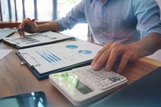 Ajustes no SINIEF e as novas regras fiscais eletrônicas para empresas: impactos e desafios no cenário tributário brasileiro