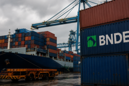 Estratégias de crédito e sobrevivência empresarial diante das novas barreiras comerciais globais